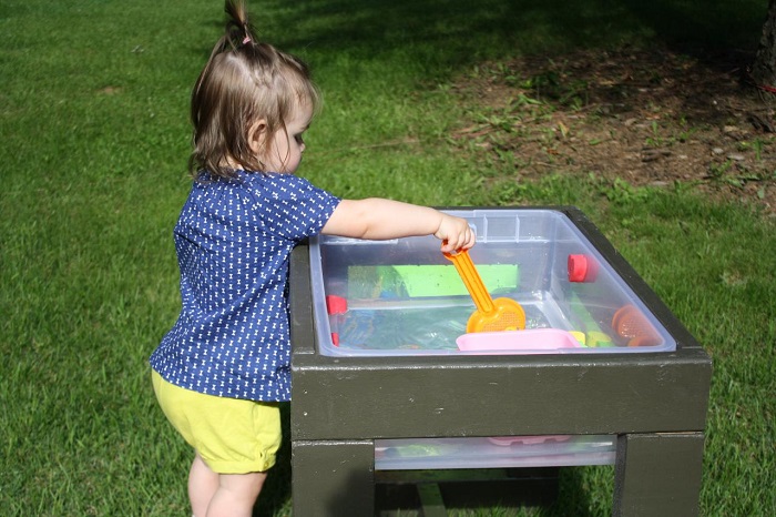 How to Make Water Table for Kids (Step by Step Guideline)