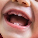 How does chamomile tea help teething babies